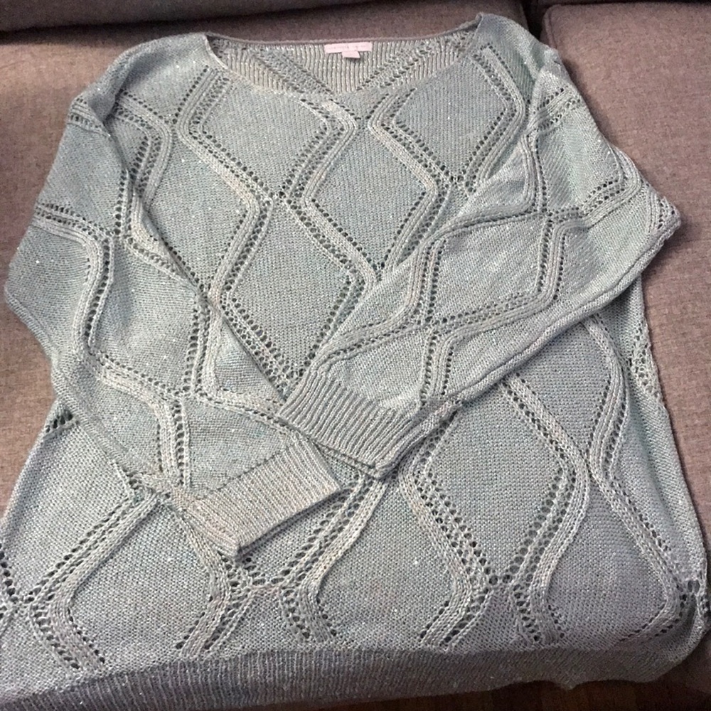 Scoop neck sweater